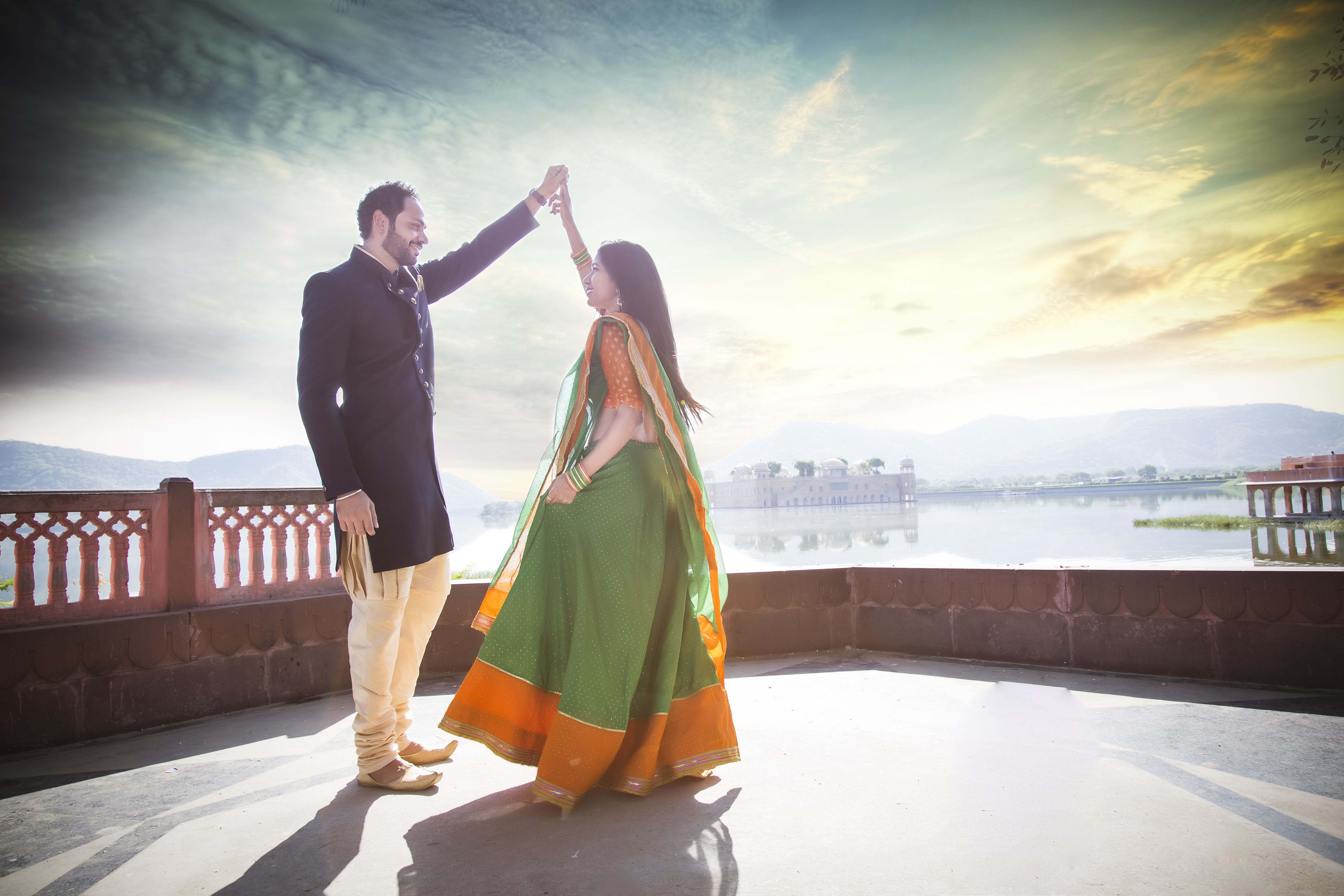 They told me that to make her fall in love, I had to make her laugh, but every time she laughs I’m the one who falls in love.